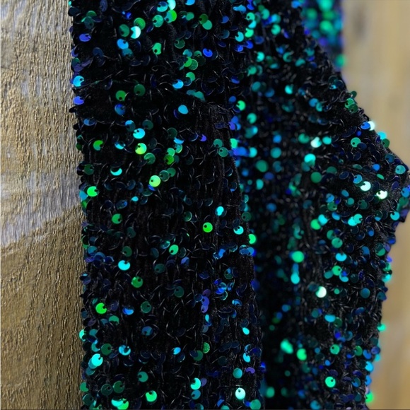 Green Iridescent Sequin Velvet Backless Maxi Dress 🌿 - Picture 9 of 12